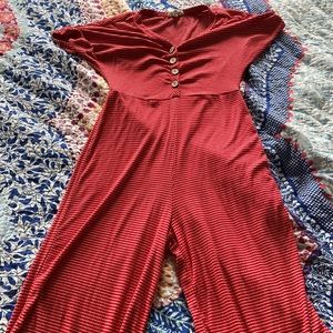 Red vintage romper, nice for warm weather